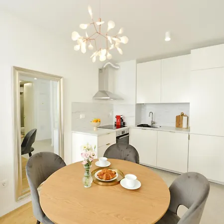 Apartman Sol Apartment